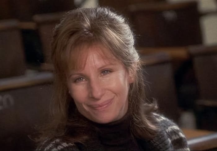 Барбра Стрейзанд в фильме *У зеркала два лица*, 1996 | Фото: kino-teatr.ru Барбра Стрейзанд в фильме *У зеркала два лица*, 1996 | Фото: kino-teatr.ru