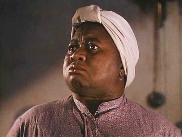 Хэтти Макдэниэл в фильме *Унесенные ветром*, 1939 | Фото: kino-teatr.ru Хэтти Макдэниэл в фильме *Унесенные ветром*, 1939 | Фото: kino-teatr.ru