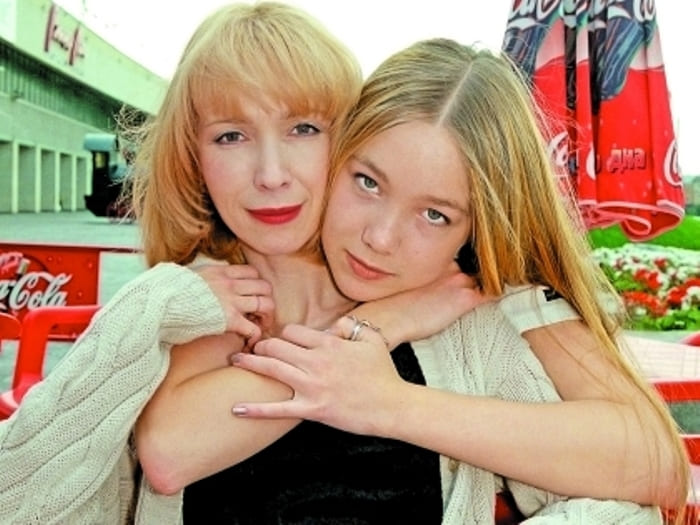 Марина Левтова и ее дочь, Дарья Мороз | Фото: sobesednik.ru