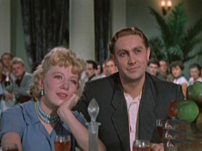 Павел Луспекаев в фильме *Они спустились с гор*, 1954 | Фото: kino-teatr.ru Павел Луспекаев в фильме *Они спустились с гор*, 1954 | Фото: kino-teatr.ru