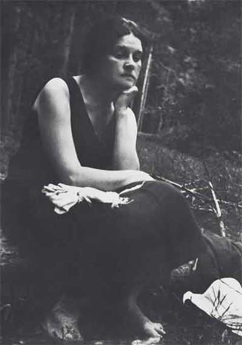 В.Д.Пришвина. 1946. Дунино. Фото М.М.Пришвина В.Д.Пришвина. 1946. Дунино. Фото М.М.Пришвина