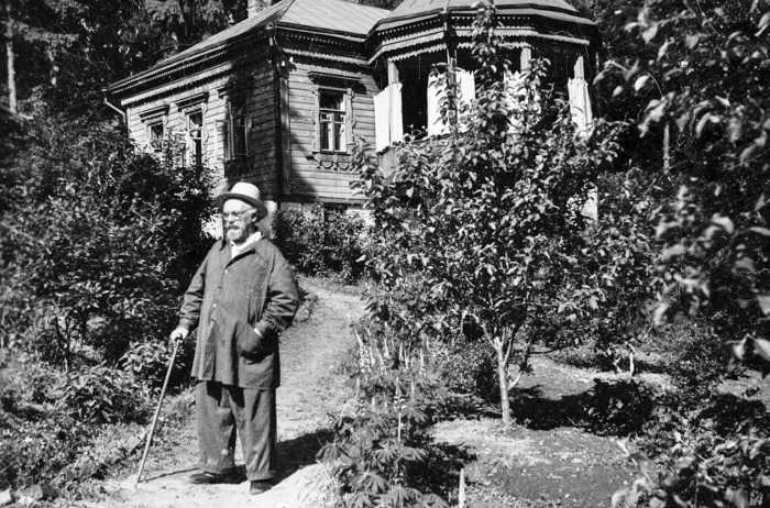 Михаил Пришвин в Дунино. / Фото: www. prishvin.ru Михаил Пришвин в Дунино. / Фото: www. prishvin.ru
