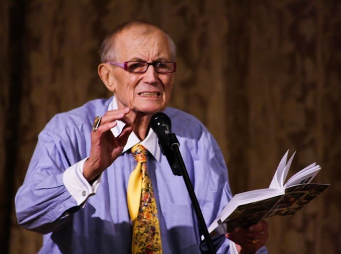 Знаменитый поэт, чьи стихи давно разошлись на цитаты | Фото: evgeniy-evtushenko.ru Знаменитый поэт, чьи стихи давно разошлись на цитаты | Фото: evgeniy-evtushenko.ru