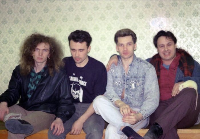 Одни из самых популярных исполнителей 1990-х гг. | Фото: album.foto.ru Одни из самых популярных исполнителей 1990-х гг. | Фото: album.foto.ru