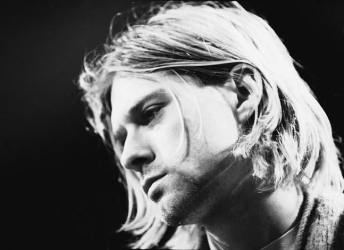 Рок-идол начала 1990-х гг. | Фото: kinopoisk.ru Рок-идол начала 1990-х гг. | Фото: kinopoisk.ru