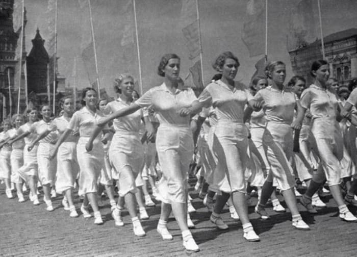 Демонстрации были не только такими… | Фото: historytime.ru Демонстрации были не только такими… | Фото: historytime.ru