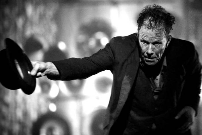 Goodbye, Том... Goodbye, Том...