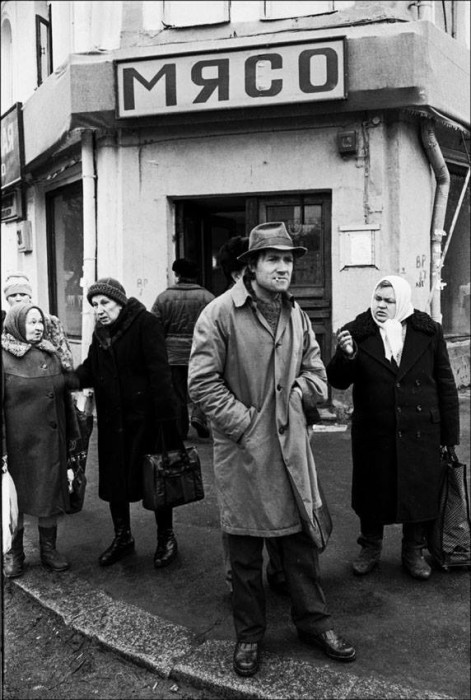 Угол Цветного и Рождественского бульваров в 1989 году. Угол Цветного и Рождественского бульваров в 1989 году.