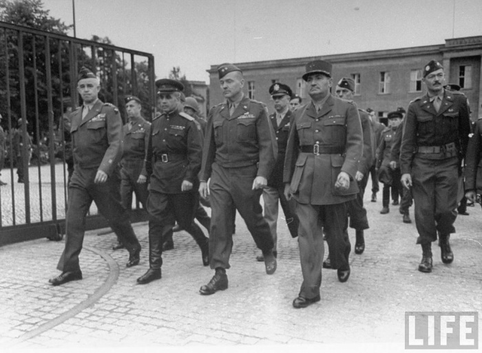 Офицеры специального назначения разных стран. Офицеры специального назначения разных стран.