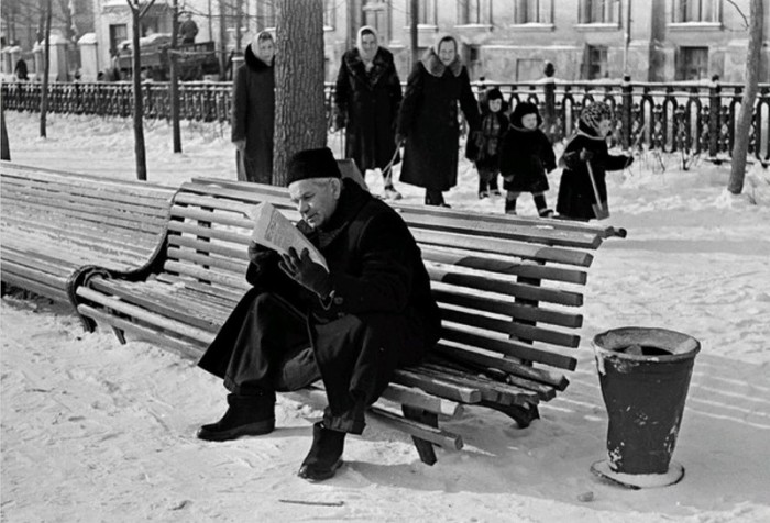 Бульвар в Центральном административном округе города Москвы в 1950-х годах. Бульвар в Центральном административном округе города Москвы в 1950-х годах.