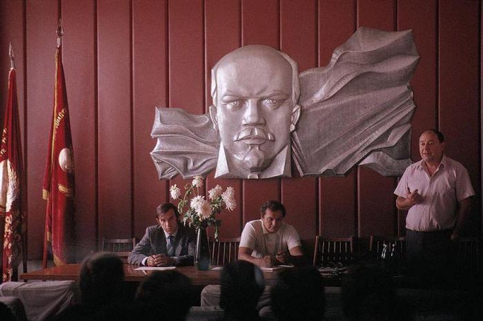  Партийное собрание шахты имени Засядько. СССР, Донецк, 1988 год.