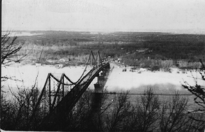  Пешеходный мост через Днепр на Труханов остров в 1963 году.