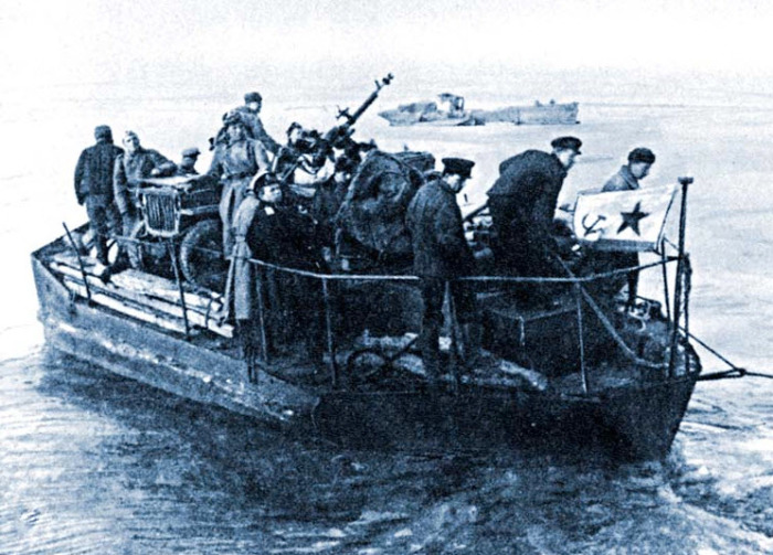 Советские десантники Дунайской флотилии. | Фото: belgorod-dnestrovskiy.ru. Советские десантники Дунайской флотилии. | Фото: belgorod-dnestrovskiy.ru.
