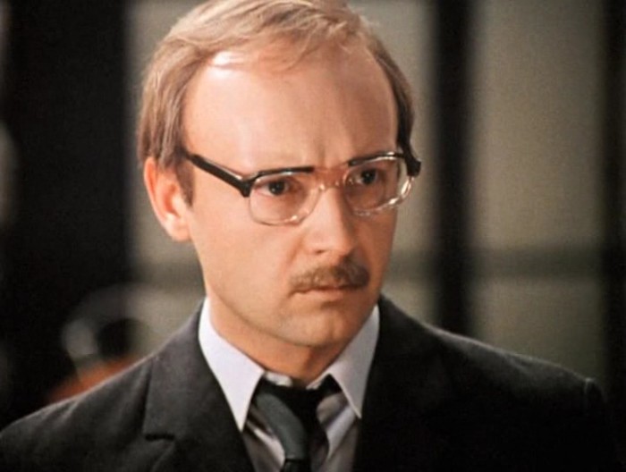 Андрей Мягков в роли Новосельцева. / Фото: www.moviez.su Андрей Мягков в роли Новосельцева. / Фото: www.moviez.su