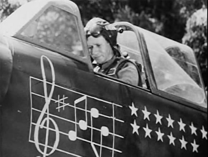 Кадр из фильма *В бой идут одни старики*, 1973 | Фото: kinopoisk.ru Кадр из фильма *В бой идут одни старики*, 1973 | Фото: kinopoisk.ru