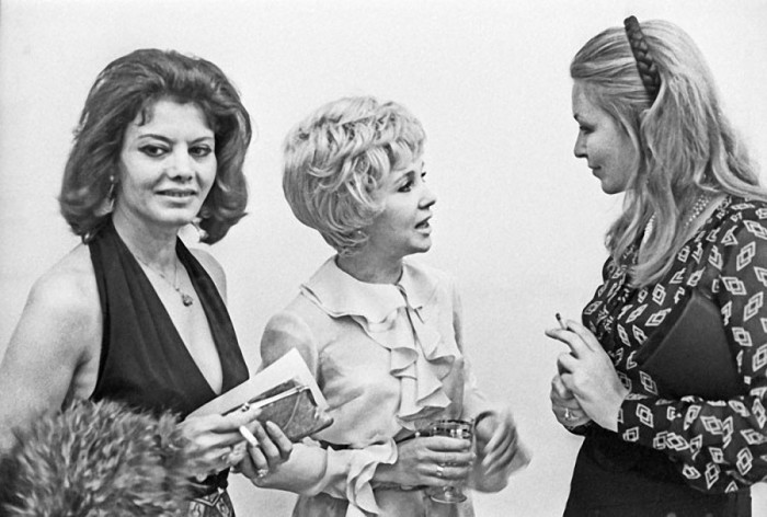 Надежда Румянцева и Марина Влади, 1971. / Фото: /www.kino-teatr.ru Надежда Румянцева и Марина Влади, 1971. / Фото: /www.kino-teatr.ru