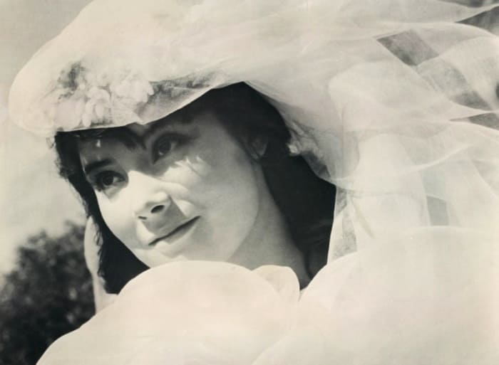 Татьяна Самойлова в фильме *Летят журавли*, 1957 | Фото: kino-teatr.ru Татьяна Самойлова в фильме *Летят журавли*, 1957 | Фото: kino-teatr.ru