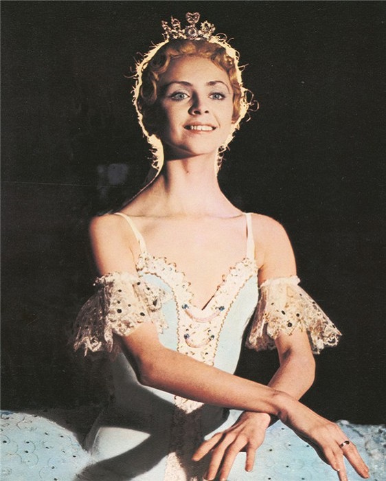 Людмила Семеняка - российская и советская балерина. | Фото: persons-info.com. Людмила Семеняка - российская и советская балерина. | Фото: persons-info.com.