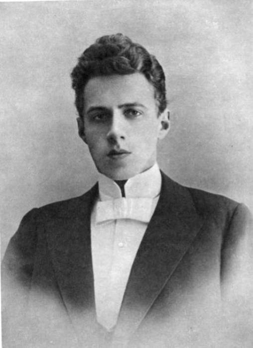 Всеволод Мейерхольд в молодости. 1898 год. | Фото: rudocs.exdat.com. Всеволод Мейерхольд в молодости. 1898 год. | Фото: rudocs.exdat.com.