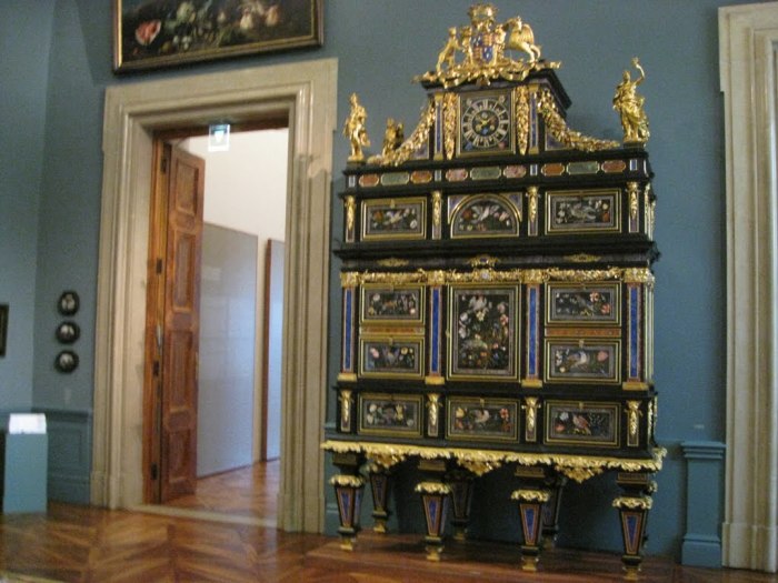 Кабинетное бюро «Бадминтон» в Вене (Австрия). | Фото: panoramio.com. Кабинетное бюро «Бадминтон» в Вене (Австрия). | Фото: panoramio.com.