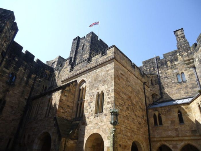 Каменные стены замка. Каменные стены замка.