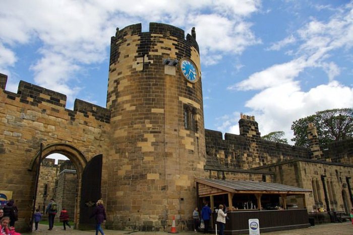 Башня с часами. Башня с часами.