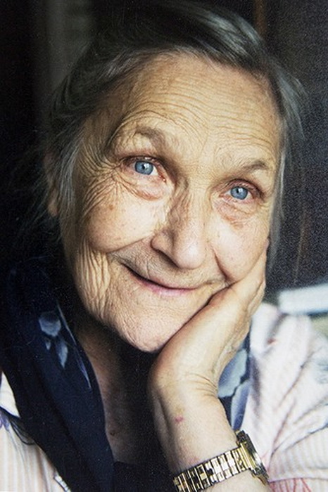 Наталья Малышева перед постригом. Фото: newphoenix.ru Наталья Малышева перед постригом. Фото: newphoenix.ru