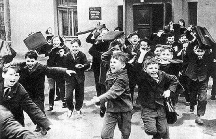 Фотографии из повседневной жизни советских граждан в объективах известных фотографов. Фотографии из повседневной жизни советских граждан в объективах известных фотографов.