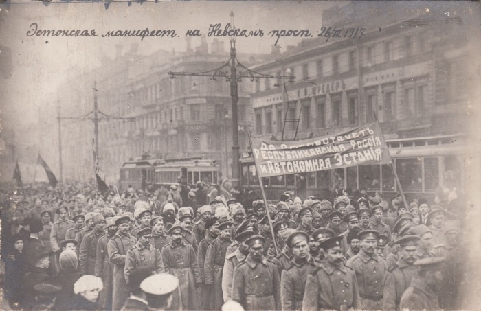 Эстонская манифестация на Невском проспекте, 26 марта 1917 года. Эстонская манифестация на Невском проспекте, 26 марта 1917 года.