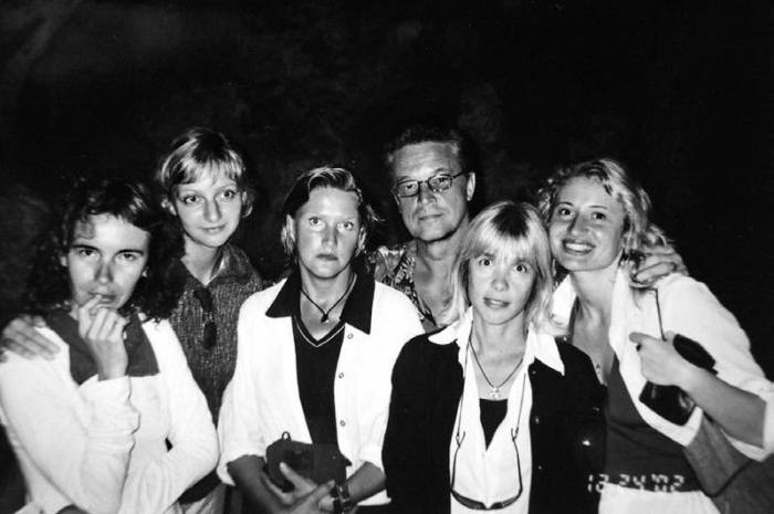 с Верой Глаголевой, Еленой Прокловой и другими. / Фото: личный архив актера с Верой Глаголевой, Еленой Прокловой и другими. / Фото: личный архив актера