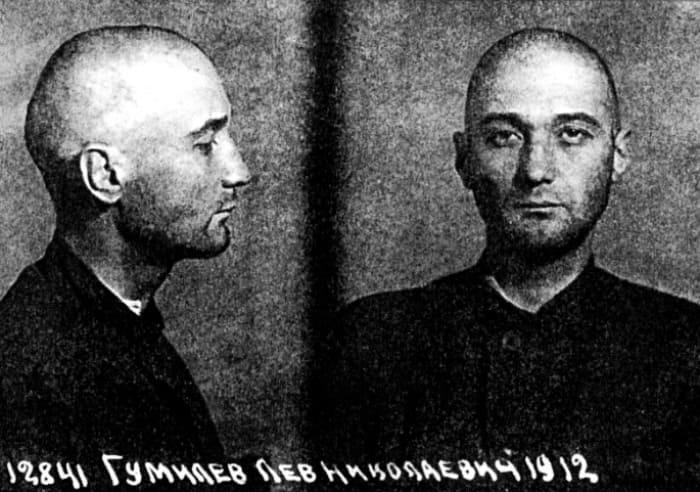 Фотография Льва Гумилева из следственного дела, 1949 | Фото: gumilevica.kulichki.net