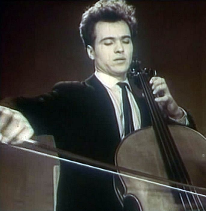 Евгений Дога в молодости. / Фото: www.24smi.org Евгений Дога в молодости. / Фото: www.24smi.org