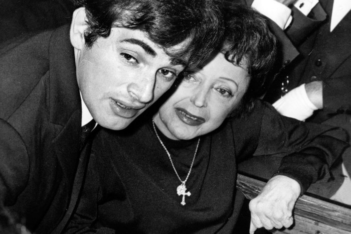 Эдит Пиаф и Тео Сарапо в день свадьбы, 1962 год Эдит Пиаф и Тео Сарапо в день свадьбы, 1962 год