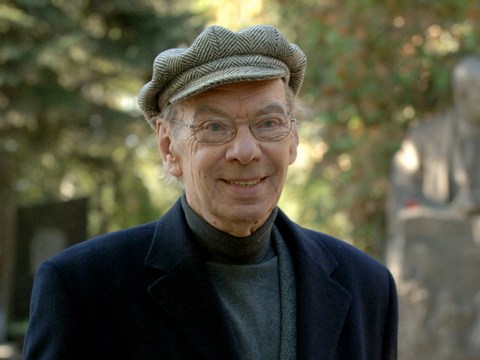 Алексей Баталов - советский и российский актер, сценарист, режиссер.