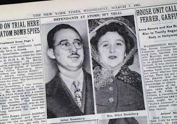 О супругах-шпионах писали во всех газетах | Фото: rarenewspapers.com О супругах-шпионах писали во всех газетах | Фото: rarenewspapers.com