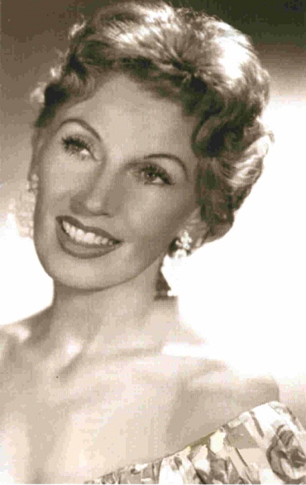 Первая исполнительница песни Лале Андерсен Первая исполнительница песни Лале Андерсен