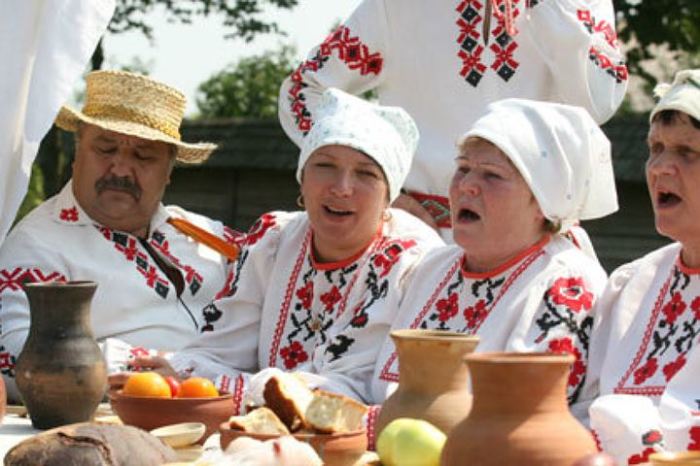 Белорусское застолье. \ Фото: vitebskcity.info Белорусское застолье. \ Фото: vitebskcity.info