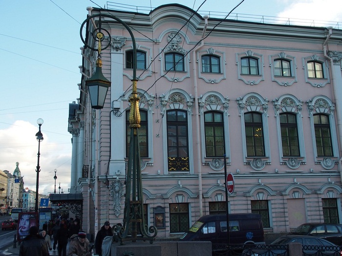 Строгановский дворец Строгановский дворец