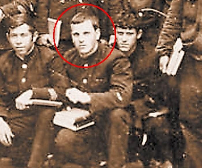 Владимир Серков в летном училище./Фото: rusmir.su Владимир Серков в летном училище./Фото: rusmir.su