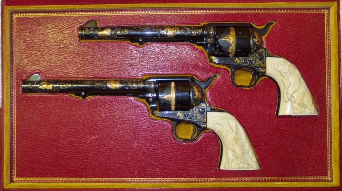 Именные револьверы Брежнева./Фото: 20k.su Именные револьверы Брежнева./Фото: 20k.su