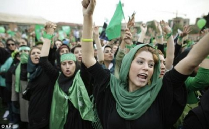 Зеленая революция 2009 года. | Фото: img0.temakazan.ru. Зеленая революция 2009 года. | Фото: img0.temakazan.ru.