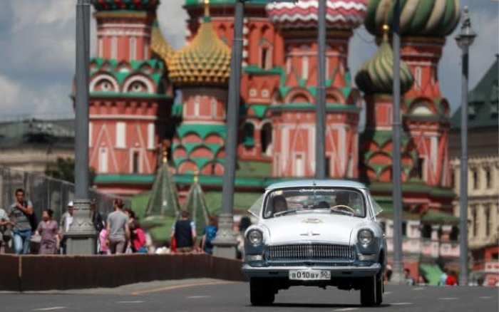 ГАЗ-21 *Волга*: автомобиль прекрасно сохранился. ГАЗ-21 *Волга*: автомобиль прекрасно сохранился.