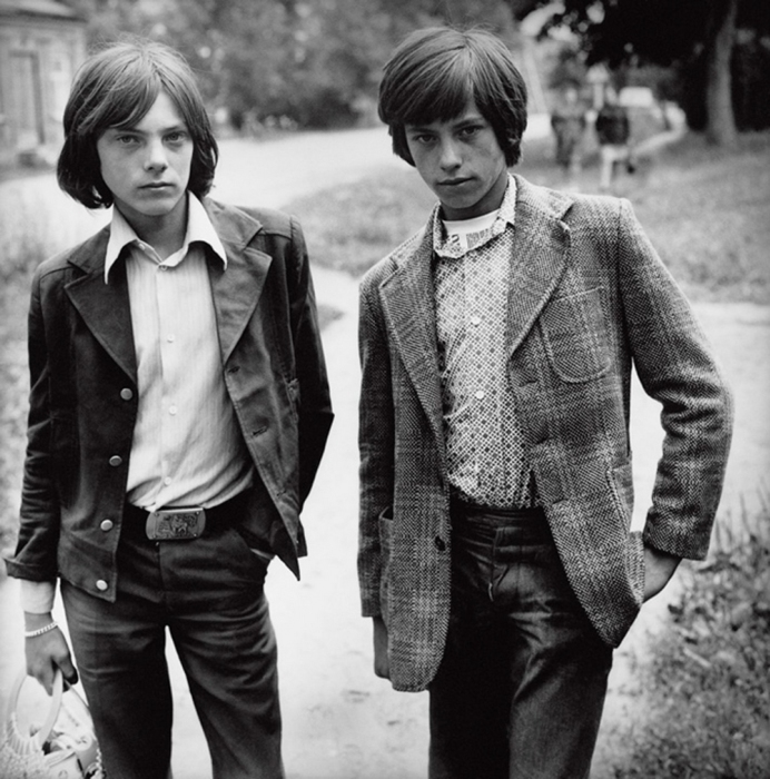 Кавалеры, 1979 год. Автор: Antanas Sutkus. Кавалеры, 1979 год. Автор: Antanas Sutkus.