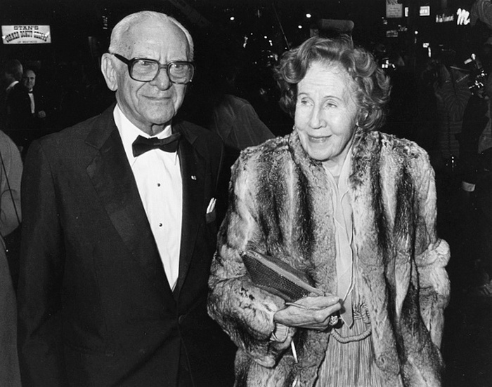 Арманд Хаммер с супругой. Арманд Хаммер с супругой.