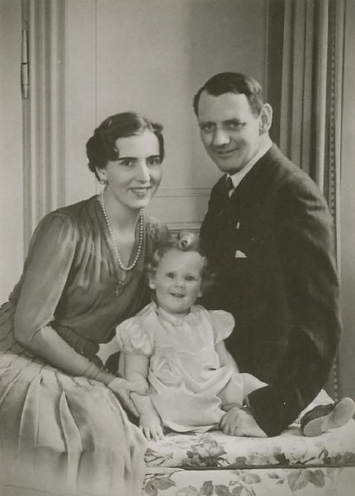 Маленькая Маргарете с родителями. / Фото: www.ekogradmoscow.ru Маленькая Маргарете с родителями. / Фото: www.ekogradmoscow.ru