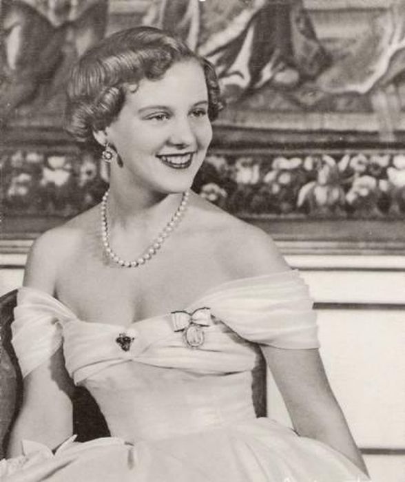 Юная принцесса Маргарете. / Фото: www.brigittegastelancestry.com Юная принцесса Маргарете. / Фото: www.brigittegastelancestry.com