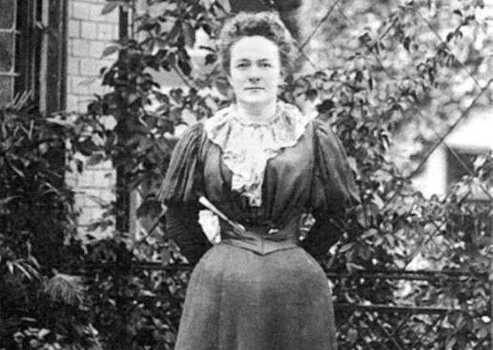 Знаменитая активистка в борьбе за права женщин, политик Клара Цеткин | Фото: coollib.com Знаменитая активистка в борьбе за права женщин, политик Клара Цеткин | Фото: coollib.com