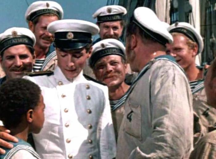 Кадр из фильма *Максимка*, 1952 | Фото: club.season.ru Кадр из фильма *Максимка*, 1952 | Фото: club.season.ru