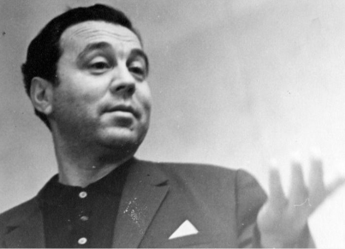 Артист оперетты, руководитель Одесского театра музыкальной комедии Михаил Водяной | Фото: kinoistoria.ru Артист оперетты, руководитель Одесского театра музыкальной комедии Михаил Водяной | Фото: kinoistoria.ru