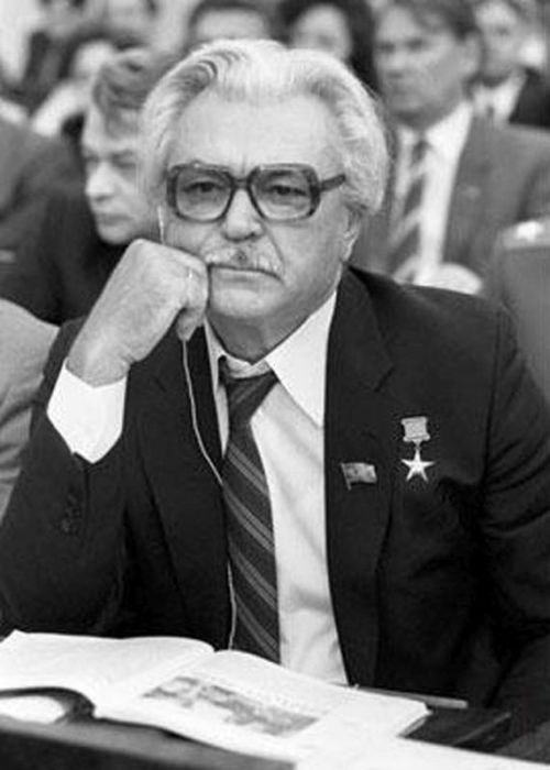 Сергей Бондарчук. / Фото: www.kino-teatr.net Сергей Бондарчук. / Фото: www.kino-teatr.net